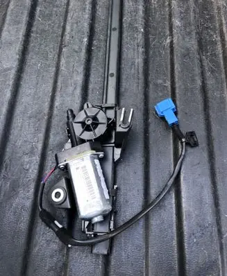 Mercedes-Benz E W238 Seat belt adjustment motor A2058600282 309265410 308363010
