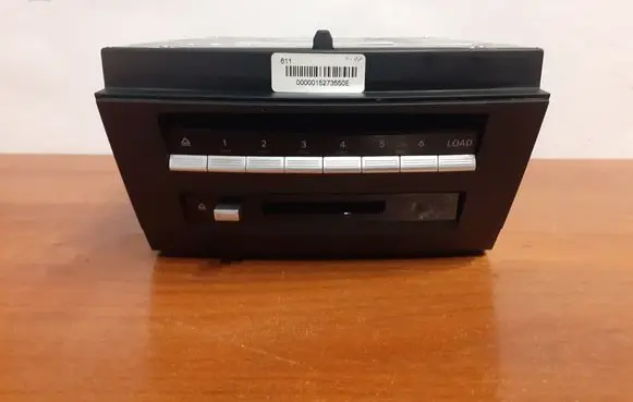 Mercedes-Benz S W221 CD/DVD changer A2218700693 A2218700591
