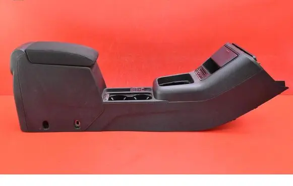 Volkswagen Tiguan Center console 