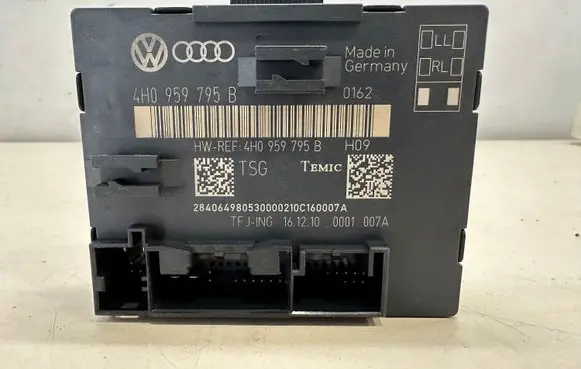 Volkswagen Touareg II Door control unit/module 4H0959795B