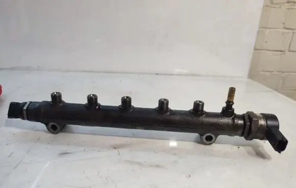 KIA Carens II Fuel main line pipe 3140027410