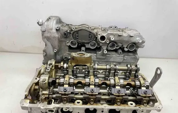 BMW 7 F01 F02 F03 F04 Engine head 7603475 7629995