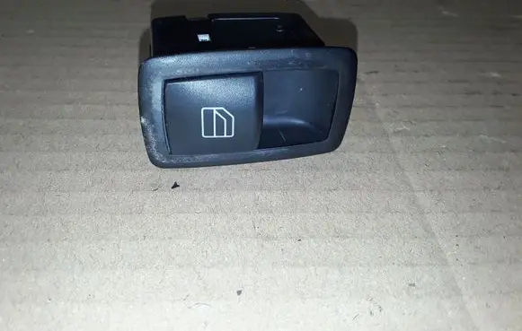 Mercedes-Benz A W169 Electric window control switch A2518200510
