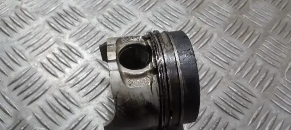 Renault Laguna I Piston 