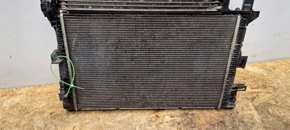 Ford Focus Coolant radiator F1F1-8C607-HE F1F1-8005-H