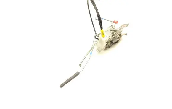 Peugeot 107 Front door lock