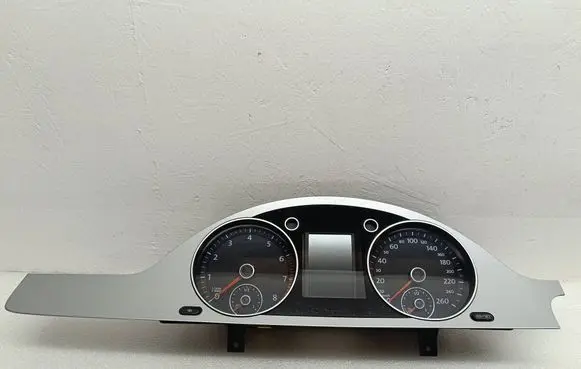 Volkswagen PASSAT B6 Speedometer (instrument cluster) 3C0920872D 000202