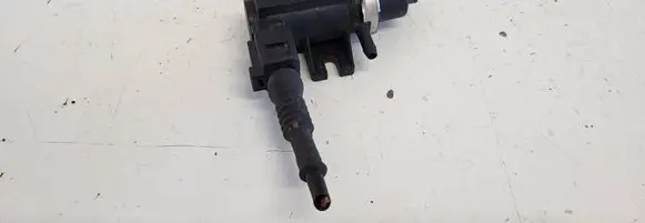 Volkswagen PASSAT B5.5 Turbo solenoid valve 1J0906627 72290320