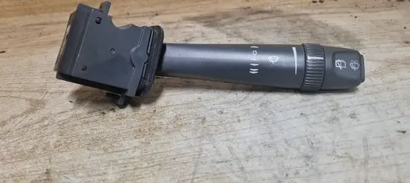 Volvo V70 Wiper control stalk 9452391