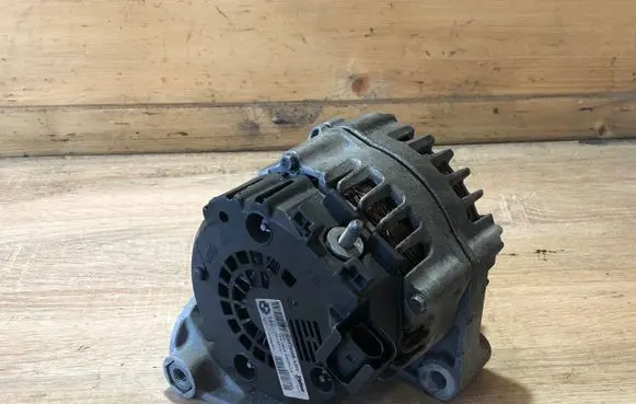 BMW 3 F30 F35 F31 Generator/alternator 8578608