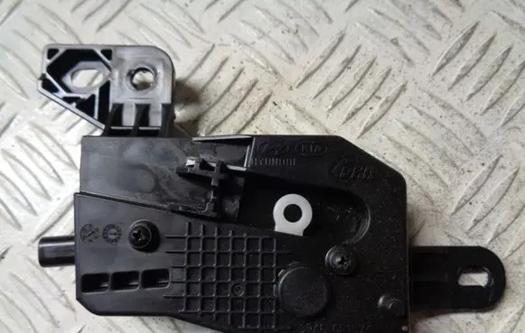 KIA Ceed Fuel tank cap lock 