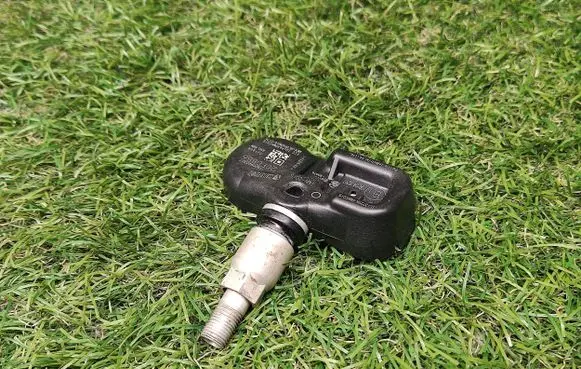 Toyota Camry VIII XV70 Tire pressure sensor 3729APMVC015 PMVC015