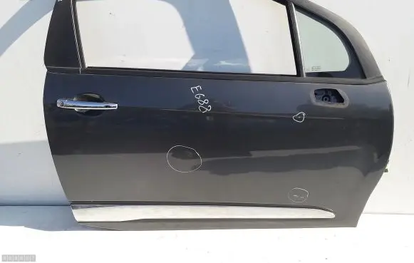 Citroen DS3 Front door