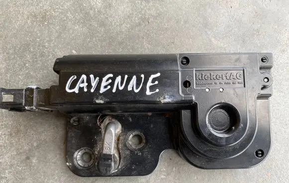 Volkswagen Touareg I Tailgate/trunk/boot lock/catch/latch 7L0827511C 40500148
