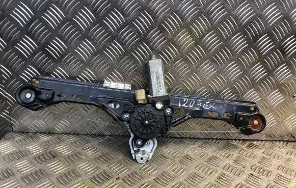 Mercedes-Benz C W203 Rear door window regulator with motor 2038202942