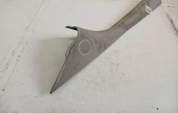 Mercedes-Benz A W169 (C) pillar trim A1696901725