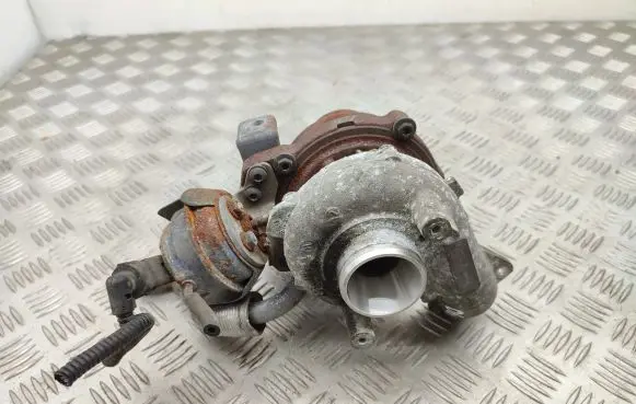 Peugeot 5008 Turbo 9686120680