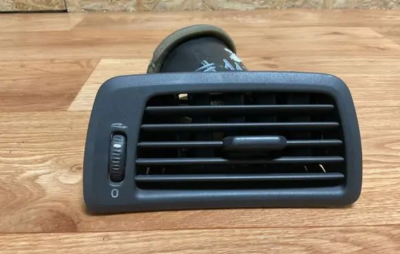 Volvo V70 Dashboard side air vent grill/cover trim 3409375