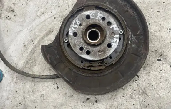 Mercedes-Benz ML W164 Rear wheel hub