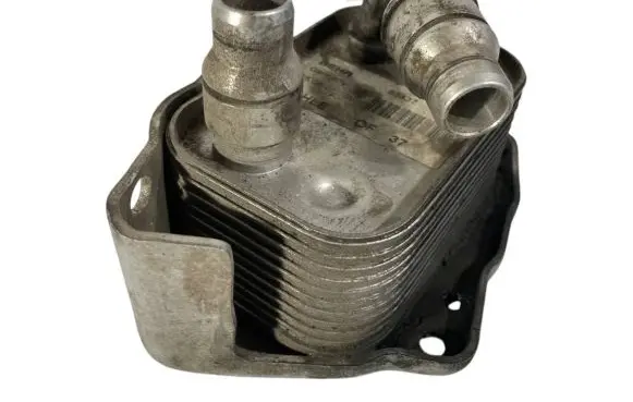 BMW 3 E46 Engine oil radiator 83837