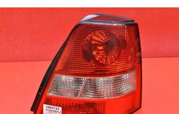KIA Sorento Rear/tail lights 92402-3E0