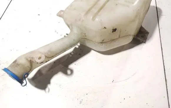 Honda Civic Windshield washer fluid reservoir/tank 