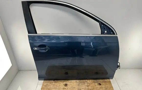 Skoda Superb B6 (3T) Front door 1K5831312