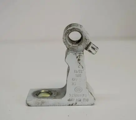 Volkswagen Golf VII Rear door lower hinge 8K0831401P