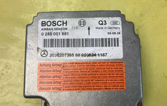 Mercedes-Benz C W203 Airbag control unit/module 2038207385