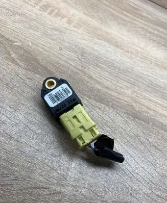 Toyota Yaris Airbag deployment crash/impact sensor 898310H010