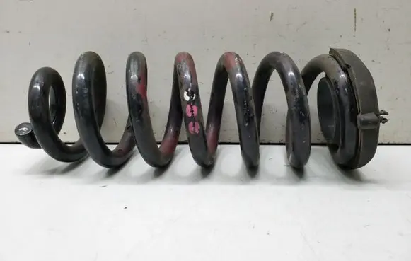 Mercedes-Benz C AMG W205 Rear coil spring A2053240184