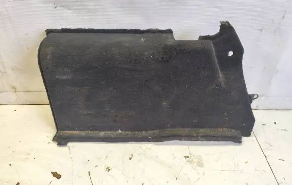 BMW 5 E39 Trunk/boot side trim panel 8185226