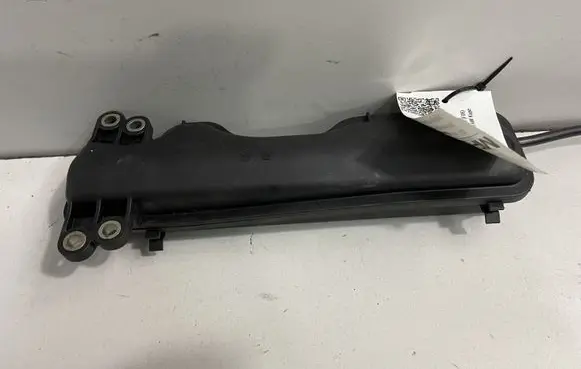 BMW 6 F06 Gran coupe Vacuum air tank 7605374