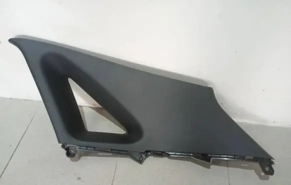 Hyundai i30 (C) pillar trim