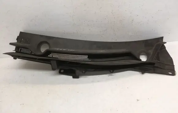Infiniti FX Wiper trim 668631CJ0A