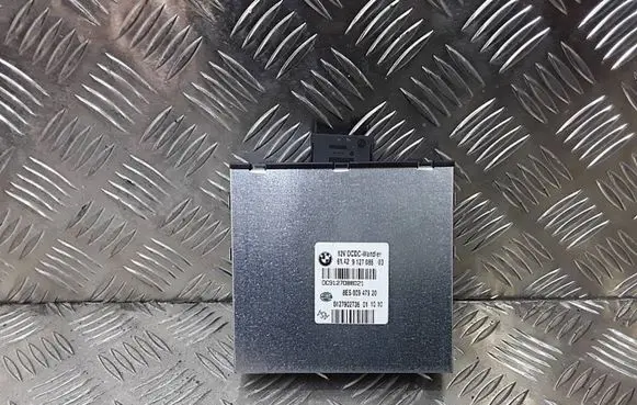 Voltage converter inverter