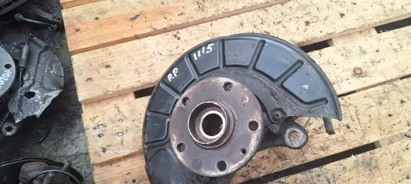 Skoda Superb B6 (3T) Front wheel hub