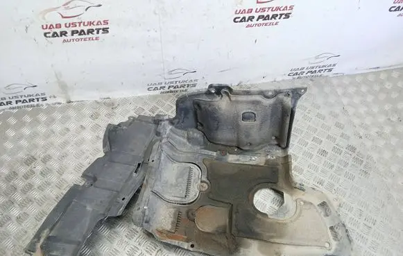 Toyota Corolla Verso E121 Engine splash shield/under tray 