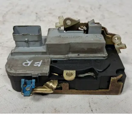 Citroen Berlingo Front door lock