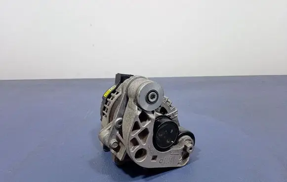 KIA Sportage Generator/alternator 373002M520