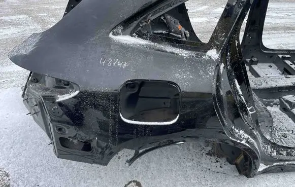 Mercedes-Benz EQC Rear quarter panel 