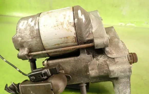 Toyota Yaris Starter motor