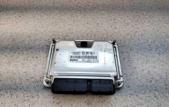 Audi A6 S6 C5 4B Engine control unit/module 8E0909559H
