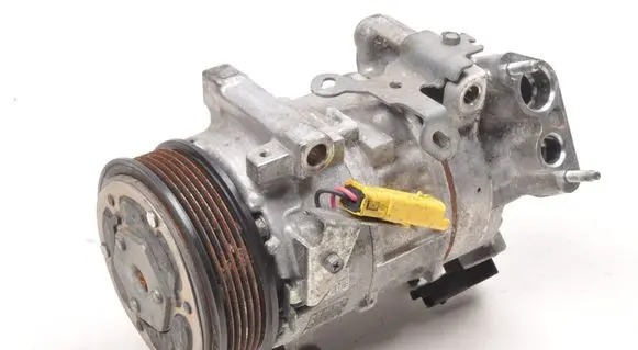 Opel Corsa F Air conditioning (A/C) compressor (pump) 9834779880