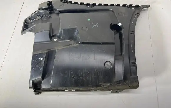 BMW 5 G30 G31 Rear bumper mounting bracket 21754011 8066752