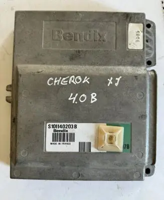 Jeep Cherokee Engine control unit/module S101140203B