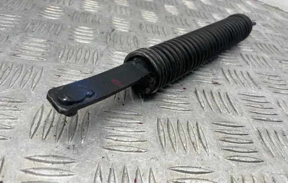 BMW 5 E60 E61 Tailgate/trunk/boot tension spring 
