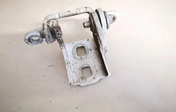 Opel Insignia A Rear door lower hinge