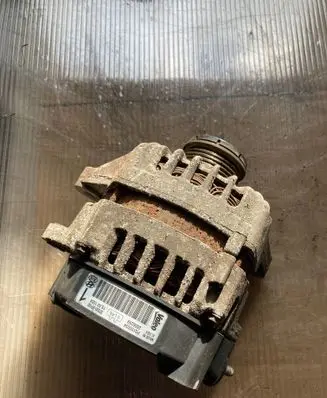 KIA Sorento Generator/alternator 373002F100 FG15S034 2616259