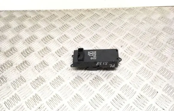 Mitsubishi Colt Electric window control switch 96590662XT C8DD523M 09Y4D1